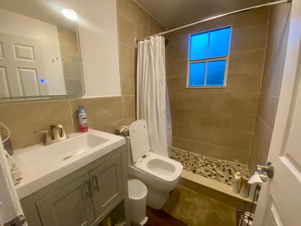 Hébergement de vacances Bright Townhouse 3 Bedroom Free Parkig Garden